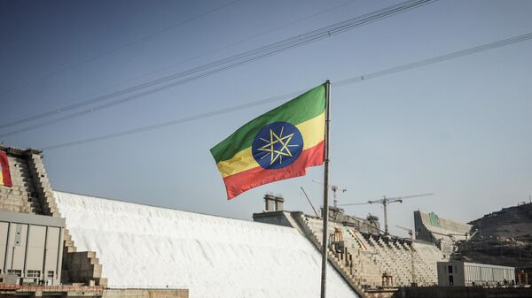 علم إثيوبيا أمام سد النهضة - سبوتنيك عربي
