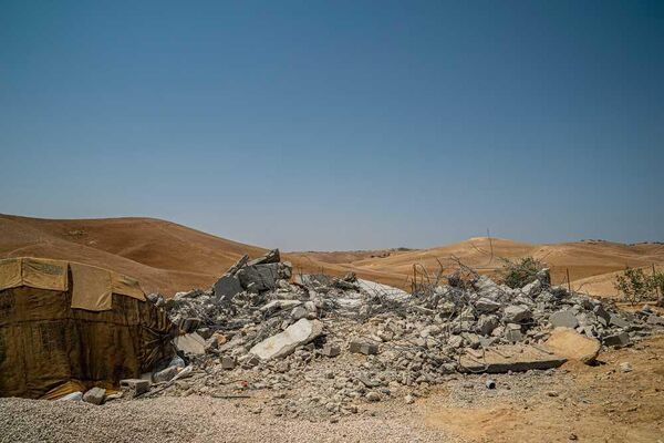 بيوت متدهمة في مسافر يطا جنوب الضفة الغربية - سبوتنيك عربي