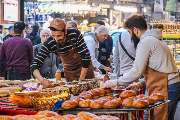 الجزماتية... أشهر أسواق الأطعمة الرمضانية في دمشق القديمة - سبوتنيك عربي