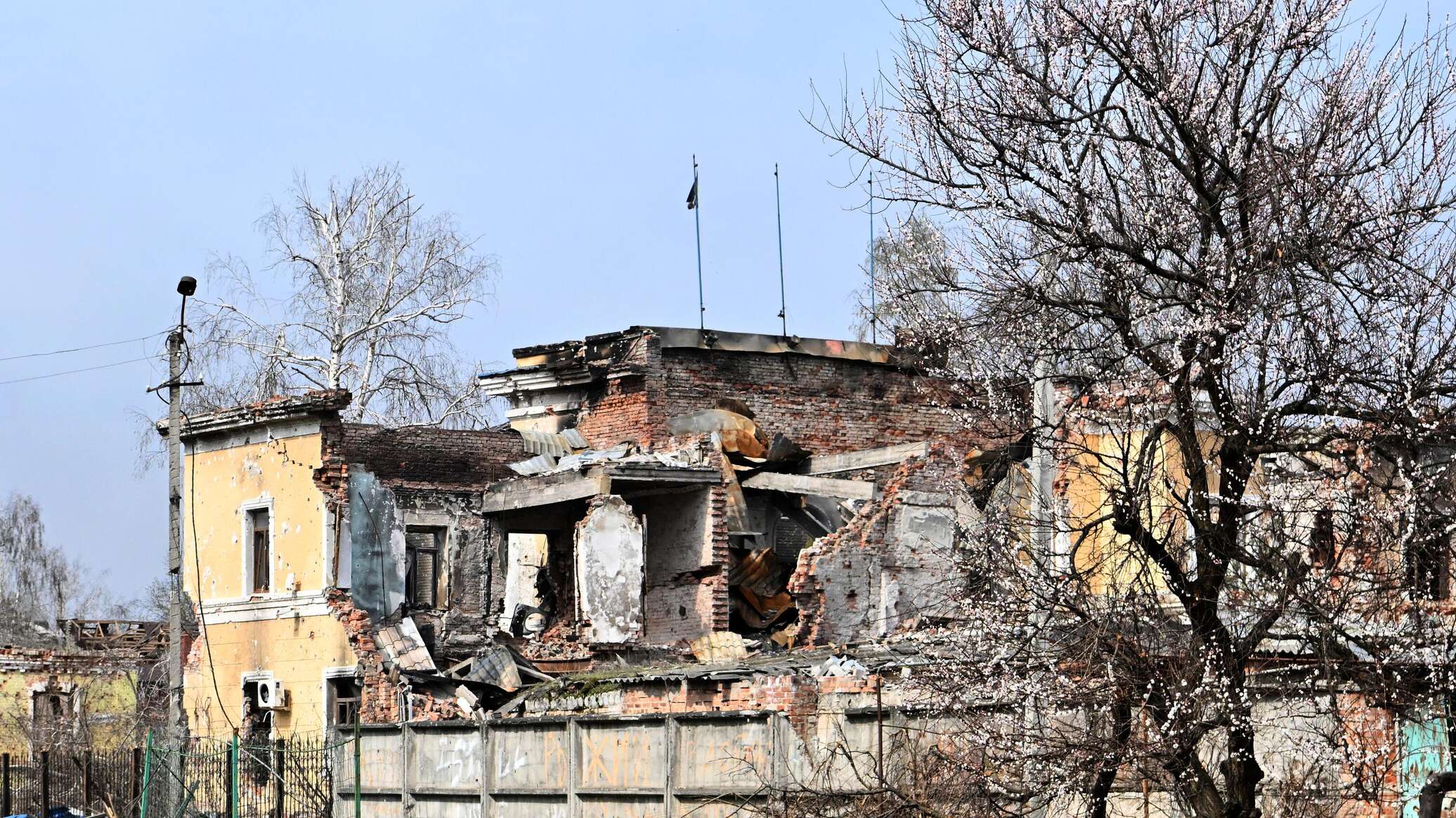 مصدر عسكري لـ"سبوتنيك": القوات الروسية تدمر مقرا للمرتزقة الأجانب في مقاطعة تشيرنيغوف الأوكرانية