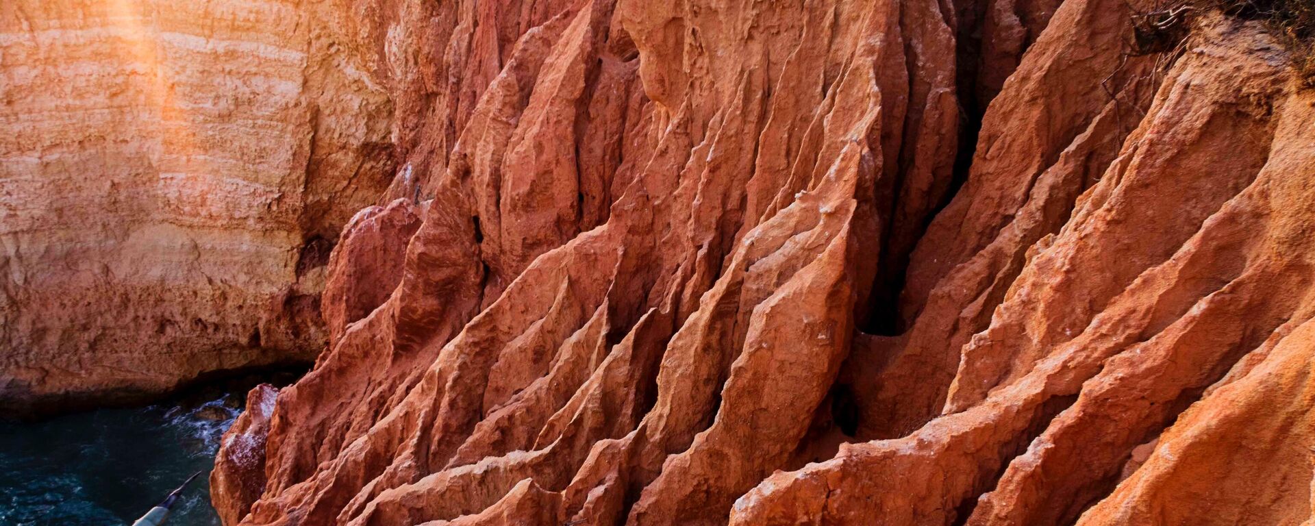 انهيار تربة نيجة الأطار الغزيرة   - سبوتنيك عربي, 1920, 14.07.2025