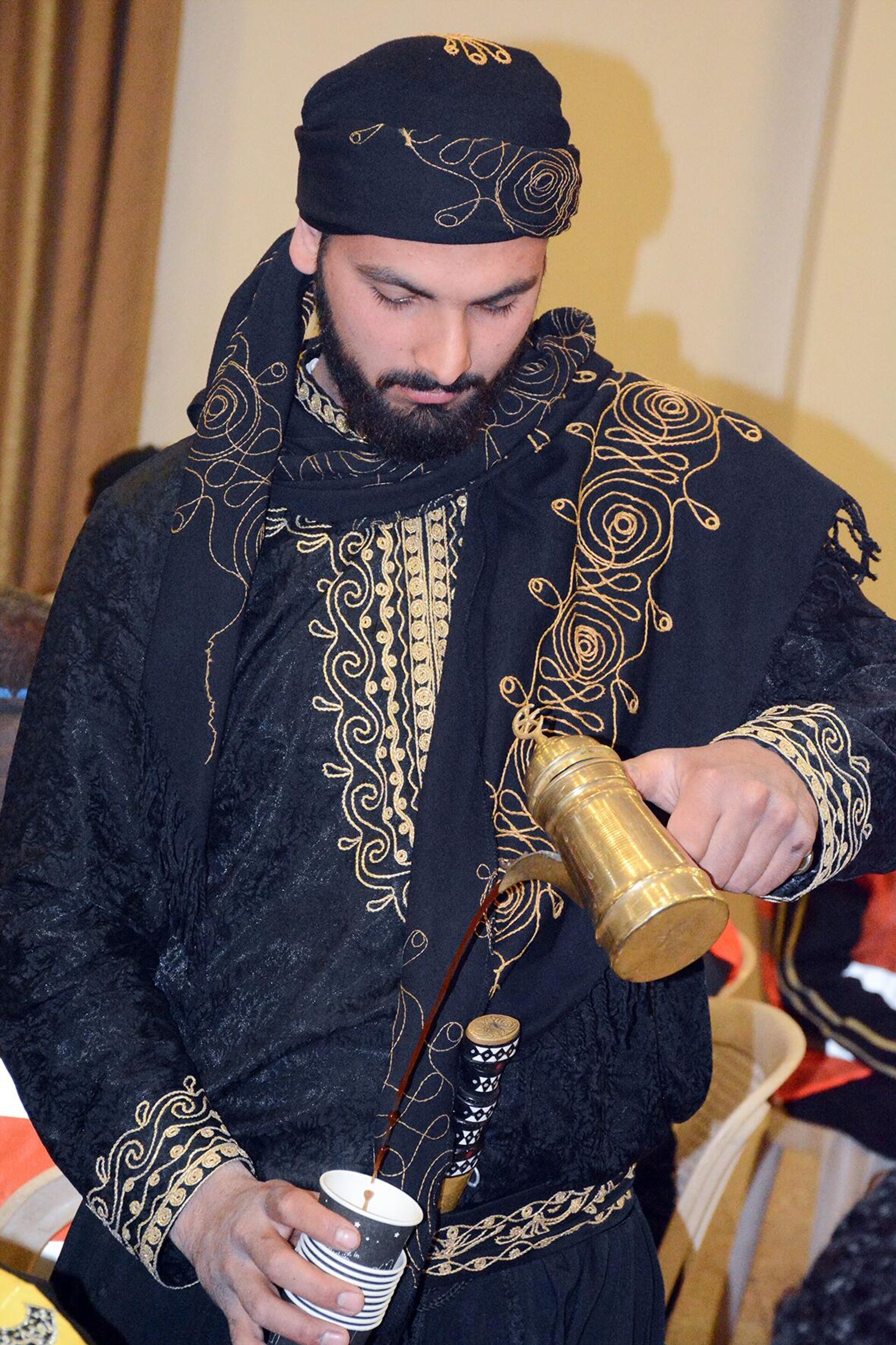 كنيسة تقيم مأدبة إفطار رمضاني لعمال الخدمة العامة في اللاذقية
 - سبوتنيك عربي, 1920, 13.04.2023