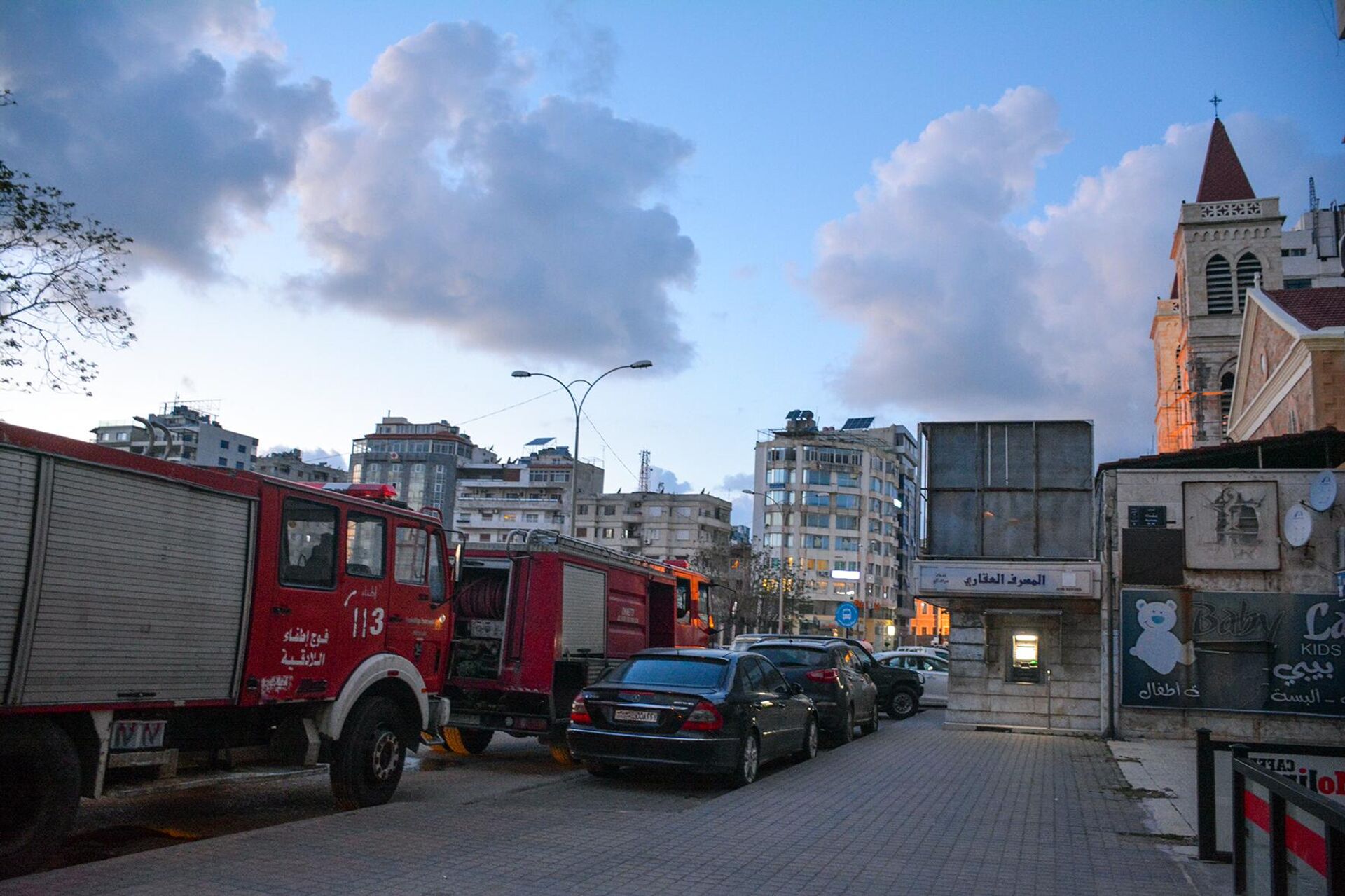 كنيسة تقيم مأدبة إفطار رمضاني لعمال الخدمة العامة في اللاذقية
 - سبوتنيك عربي, 1920, 13.04.2023