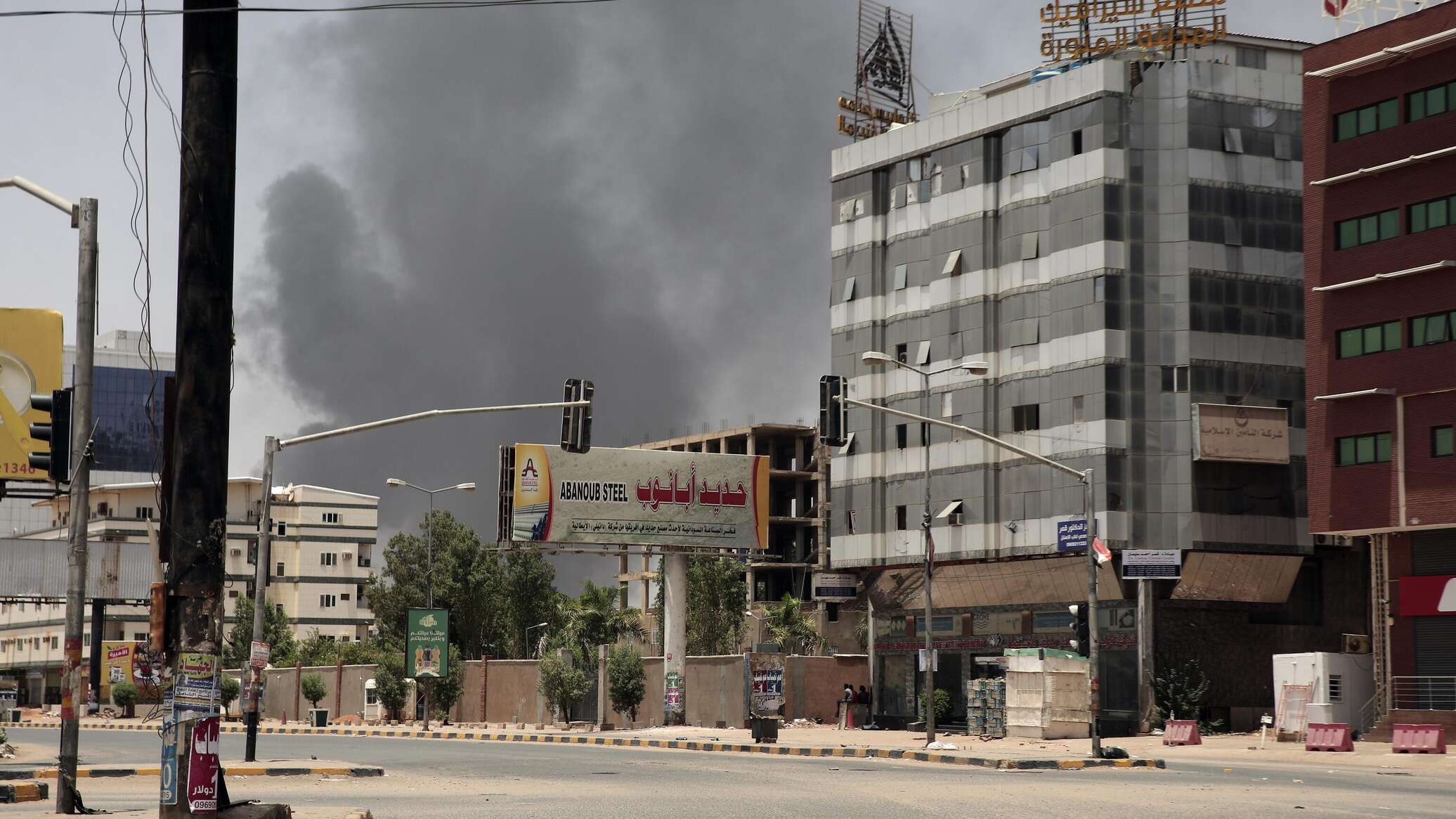 بينها مطار الخرطوم... اكتشاف مواد خطرة في مواقع متفرقة من العاصمة السودانية