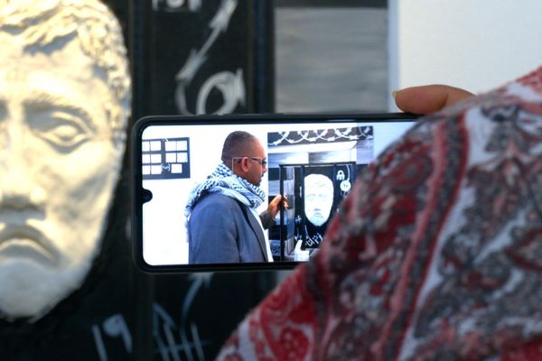 نتنفس حرية معرض فني في غزة ينقل معاناة الأسرى الفلسطينيين داخل السجون الإسرائيلية نتنفس حرية معرض فني في غزة ينقل معاناة الأسرى الفلسطينيين داخل السجون الإسرائيلية - سبوتنيك عربي