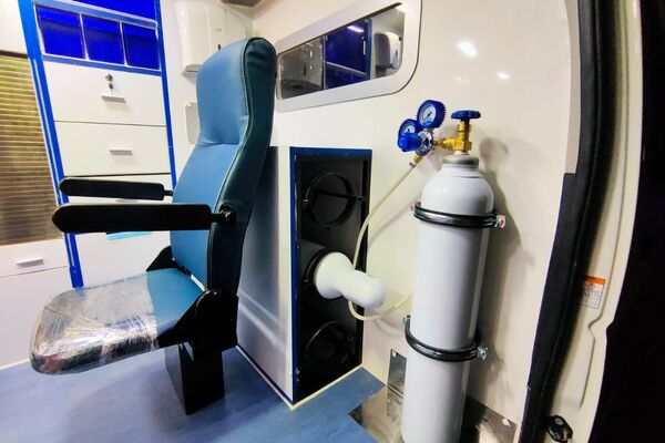 تجهيز سيارات الإسعاف في مصر بإحدى الشركات الخاصة - سبوتنيك عربي