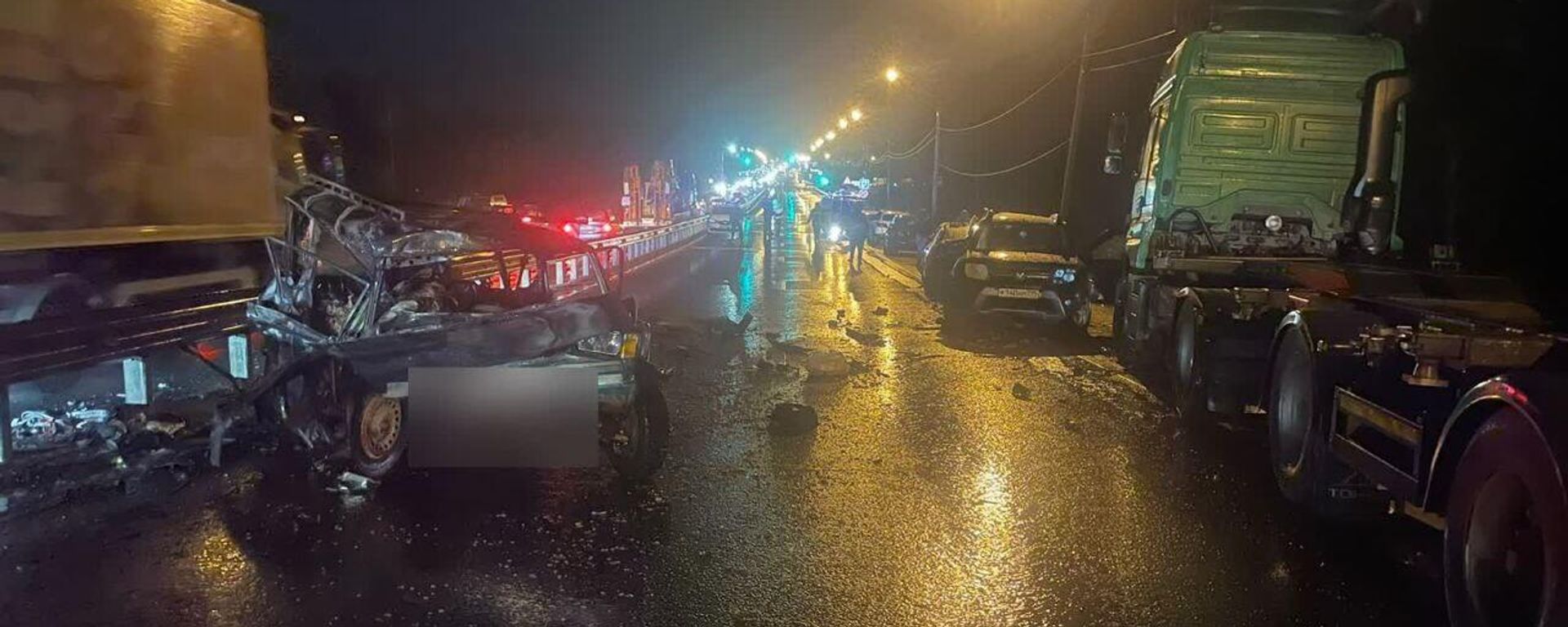 مقتل 4 أشخاص بينهم طفلان في حادث تصادم شاحنة بـ 6 سيارات بضواحي موسكو، السبت 29 أبريل 2023 - سبوتنيك عربي, 1920, 25.07.2026