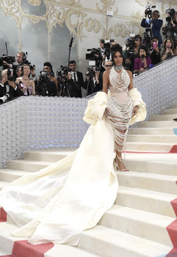 كيم كارداشيان في حفل Met Gala لعام 2023 في متحف متروبوليتان للفنون في 1 مايو 2023، في نيويورك. - سبوتنيك عربي