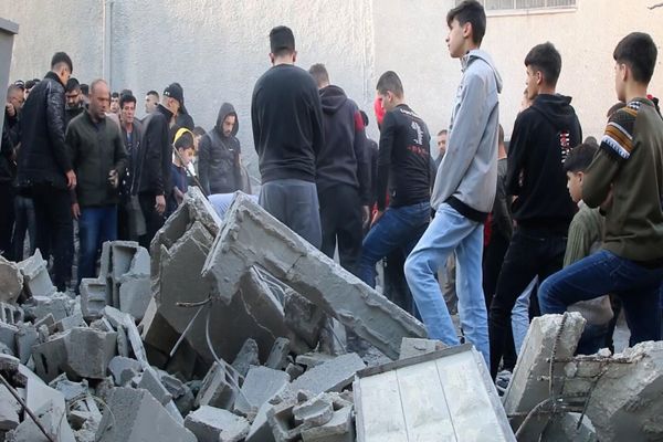 الجيش الإسرائيلي يهدم منزلين شمال الضفة الغربية
الجيش الإسرائيلي يهدم منزلين شمال الضفة الغربية
- سبوتنيك عربي