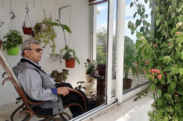مسن تونسي يحوّل شارعا بأكمله إلى حديقة ممتدة - سبوتنيك عربي