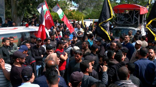 آلاف الفلسطينيين يشيعون 13 قتيلا بينهم 3 من قادة "سرايا القدس" البارزين - سبوتنيك عربي