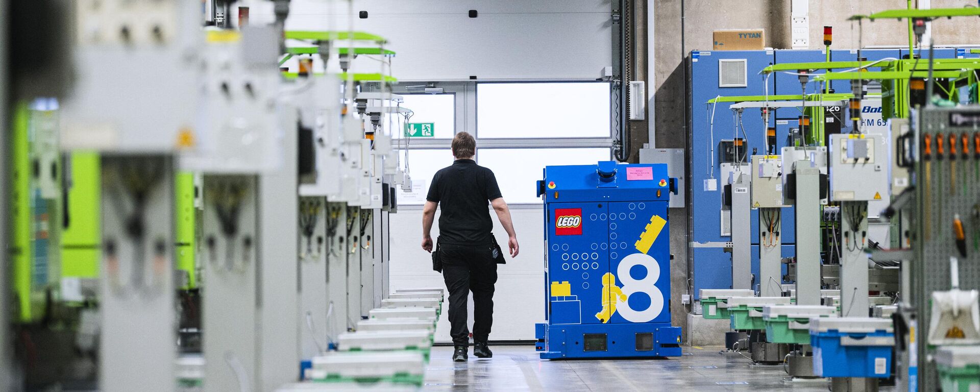 مصنع يعمل بالروبوتات - سبوتنيك عربي, 1920, 18.05.2023