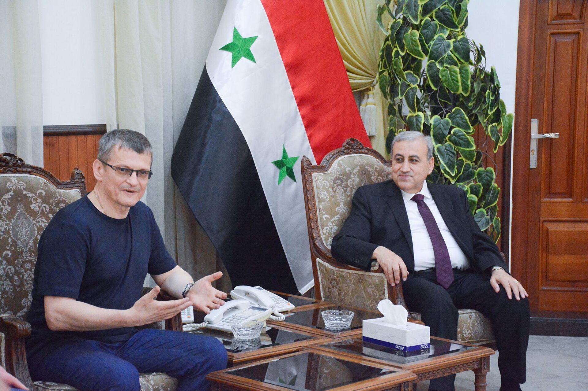 وفد كبير من نيجني نوفغورود يصل اللاذقية لتطوير التعاون المشترك - سبوتنيك عربي, 1920, 04.06.2023