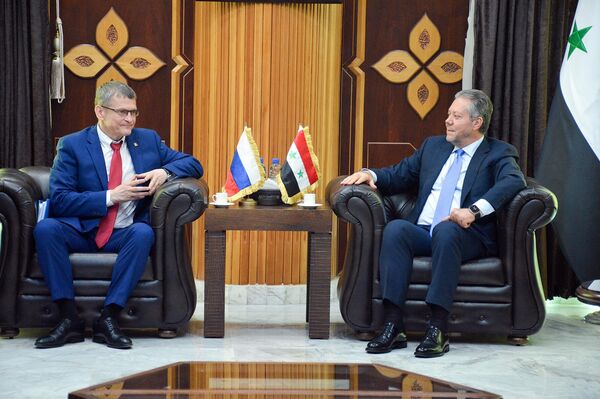 نيجني نوفغورود تستعد لافتتاح مراكز تخصصية متطورة لطب العيون في اللاذقية - سبوتنيك عربي