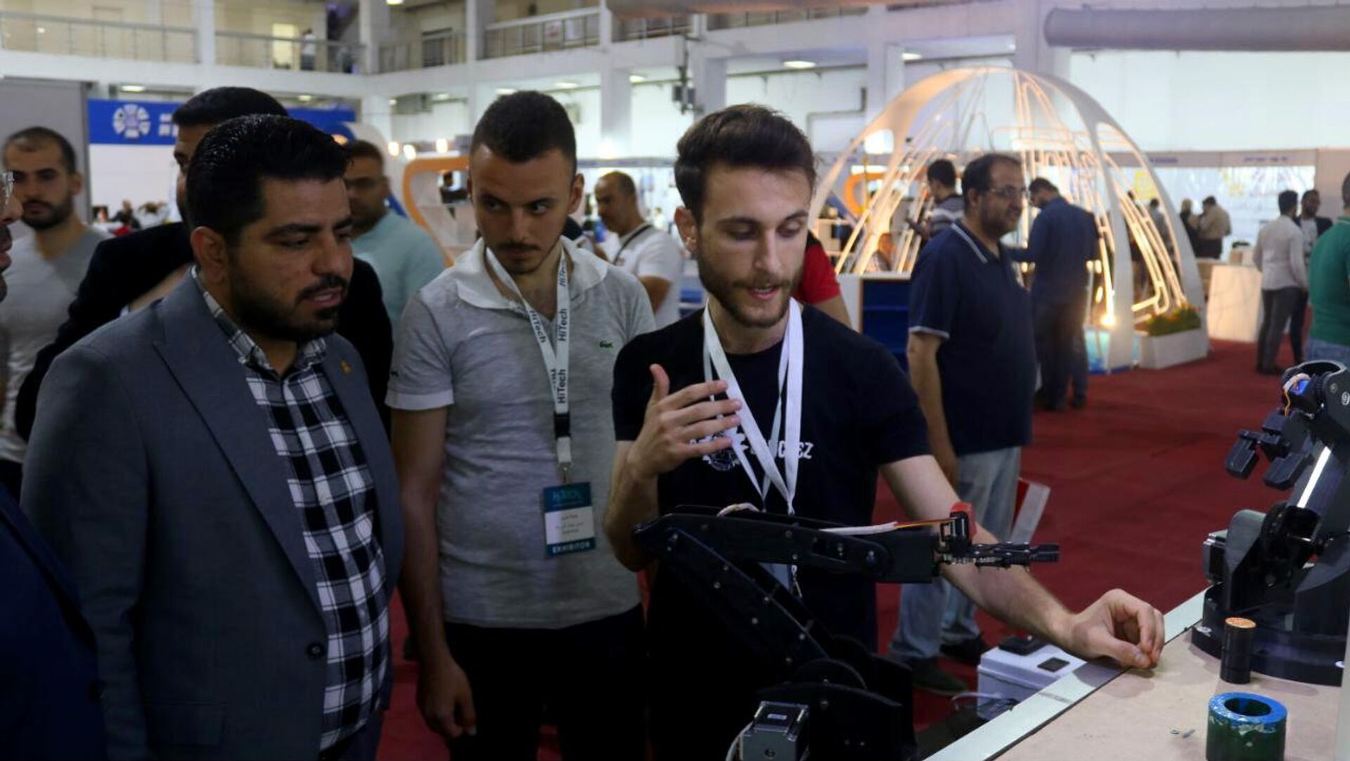 طلاب سوريون يطرقون باب الذكاء الصنعي - سبوتنيك عربي, 1920, 11.06.2023