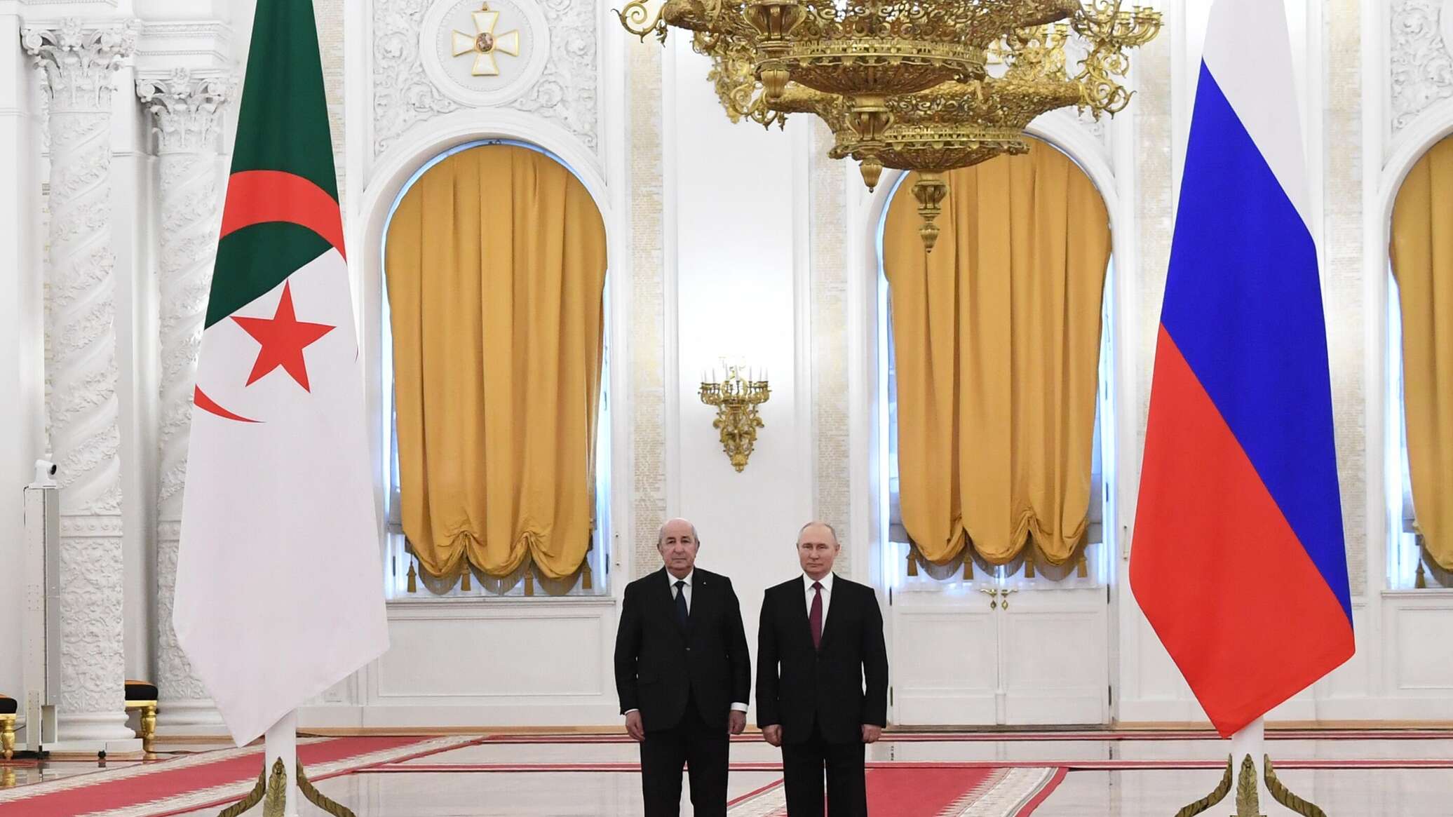 تبون يشيد بعلاقات الجزائر الجيدة مع روسيا ومختلف الدول