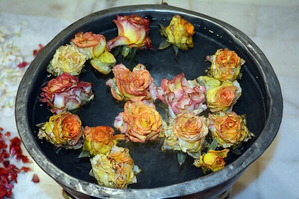 أطفال سوريون يواجهون ذكرياتهم مع الزلزال بـ اليوغا - سبوتنيك عربي