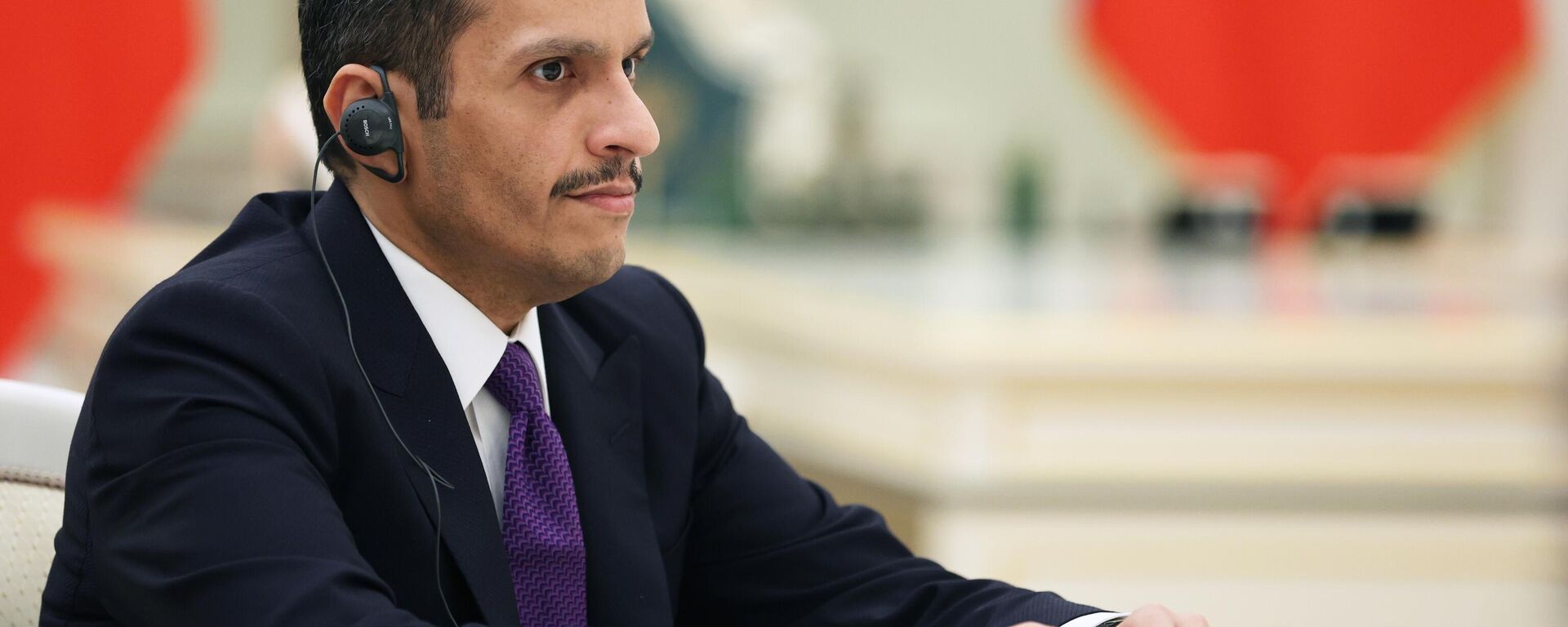 الرئيس الروسي فلاديمير بوتين مع ورئيس الوزراء ووزير الخارجية القطري محمد بن عبد الرحمن آل ثاني، في موسكو. - سبوتنيك عربي, 1920, 27.04.2025