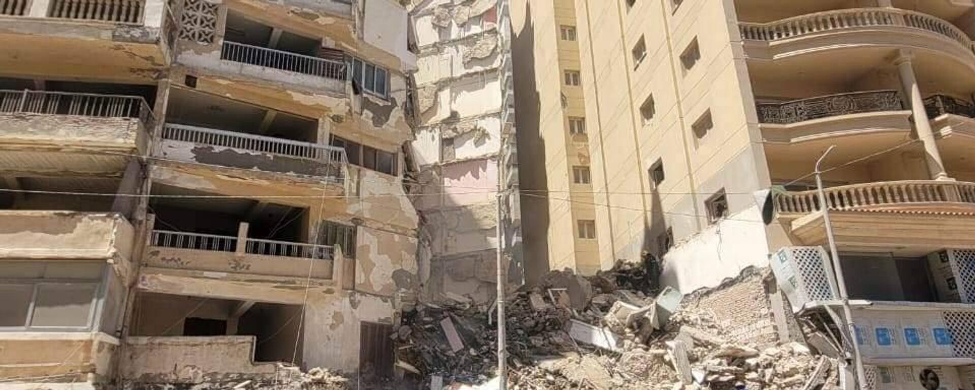 انهيار عقار في الإسكندرية - سبوتنيك عربي, 1920, 17.07.2023