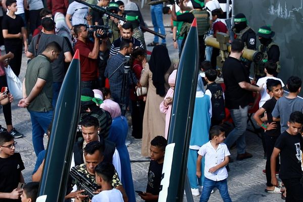حركة حماس تنظم أول معرض للأسلحة والصواريخ في غزة وتسمح للمواطنين بالتقاط الصور - سبوتنيك عربي