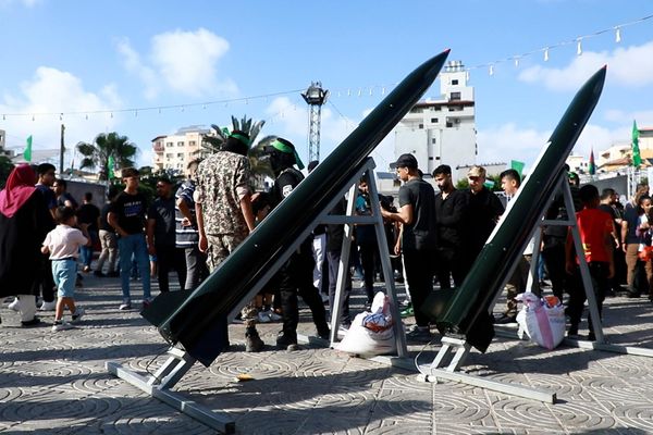 حركة حماس تنظم أول معرض للأسلحة والصواريخ في غزة وتسمح للمواطنين بالتقاط الصور - سبوتنيك عربي
