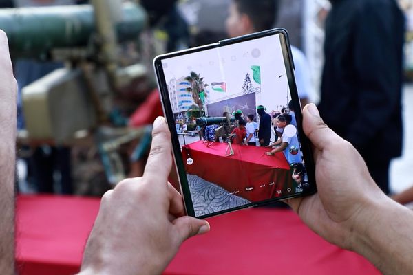 حركة حماس تنظم أول معرض للأسلحة والصواريخ في غزة وتسمح للمواطنين بالتقاط الصور - سبوتنيك عربي