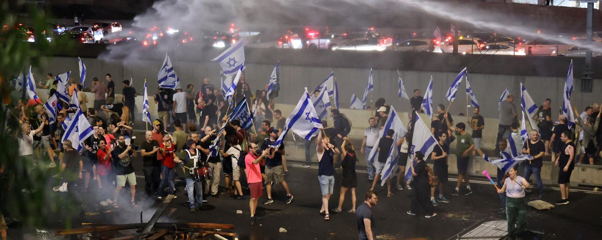 احتجاجت الإسرائيليين ضد خطط حكومة رئيس الوزراء بنيامين نتنياهو لإصلاح النظام القضائي في تل أبيب، إسرائيل، 5 يوليو 2023 - سبوتنيك عربي, 1920, 03.08.2023