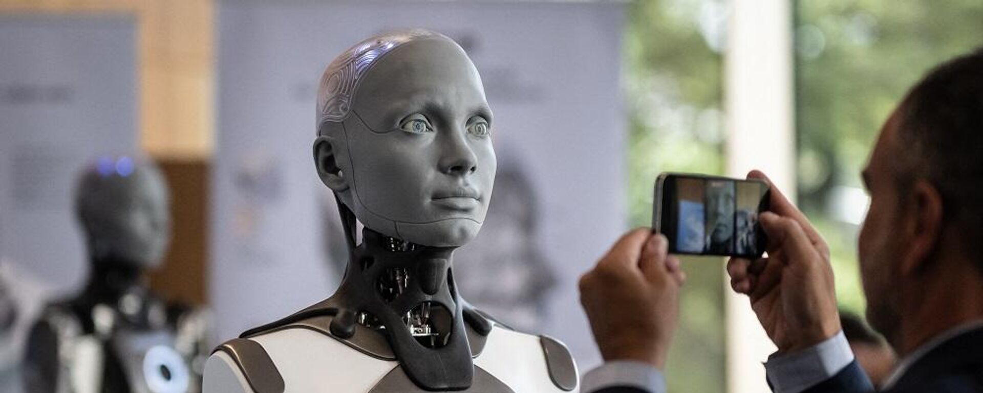 الروبوت أميكا في قمة الذكاء الاصطناعي، جنيف، سويسرا، 5 يوليو/ تموز 2023 - سبوتنيك عربي, 1920, 06.12.2023