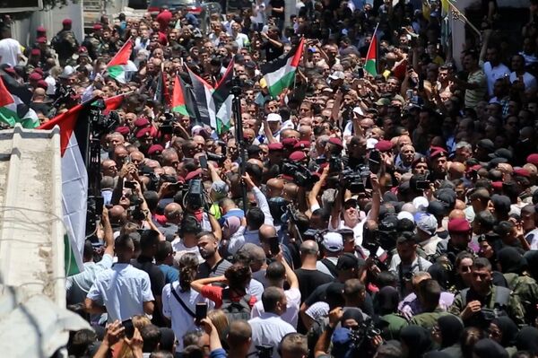 الرئيس الفلسطيني محمود عباس، يصل إلى جنين شمالي الضفة الغربية، في أول زيارة منذ 10 سنوات. - سبوتنيك عربي