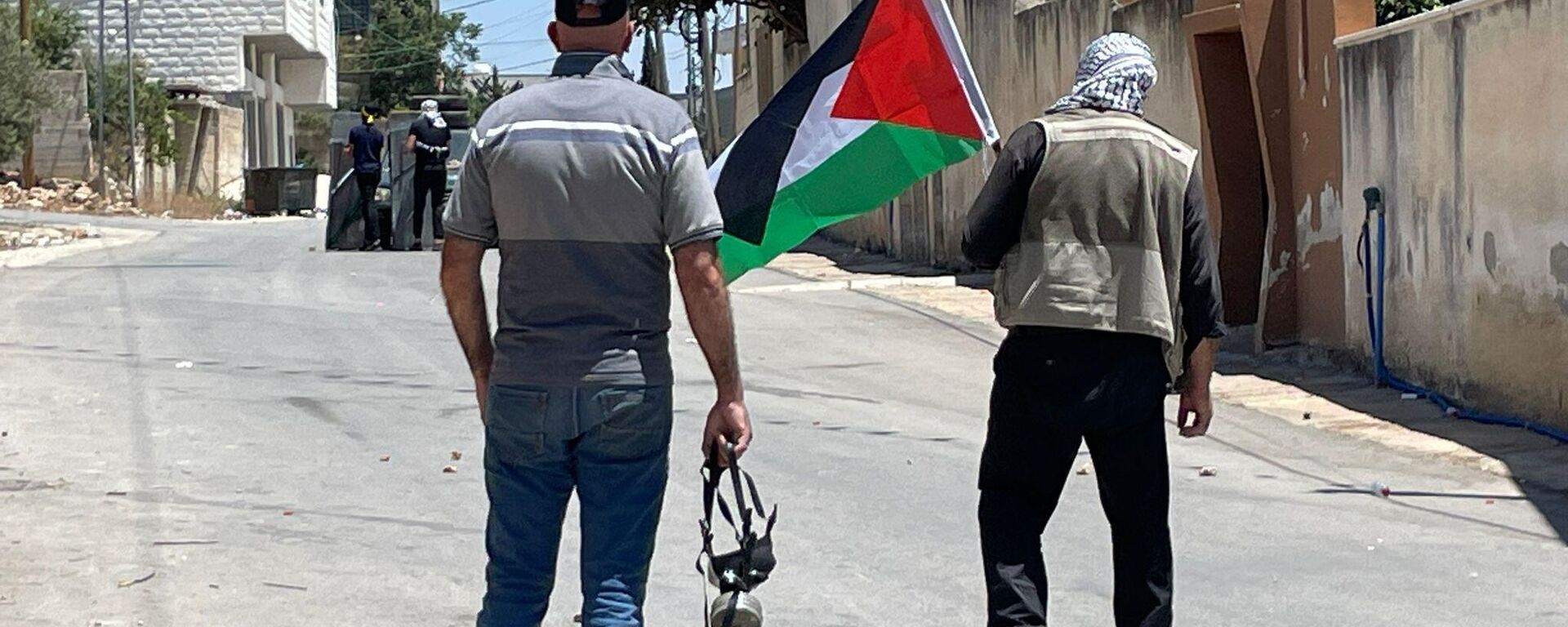 عشرات الإصابات في مواجهات مع الجيش الإسرائيلي والمستوطنين بالضفة الغربية  - سبوتنيك عربي, 1920, 14.07.2023