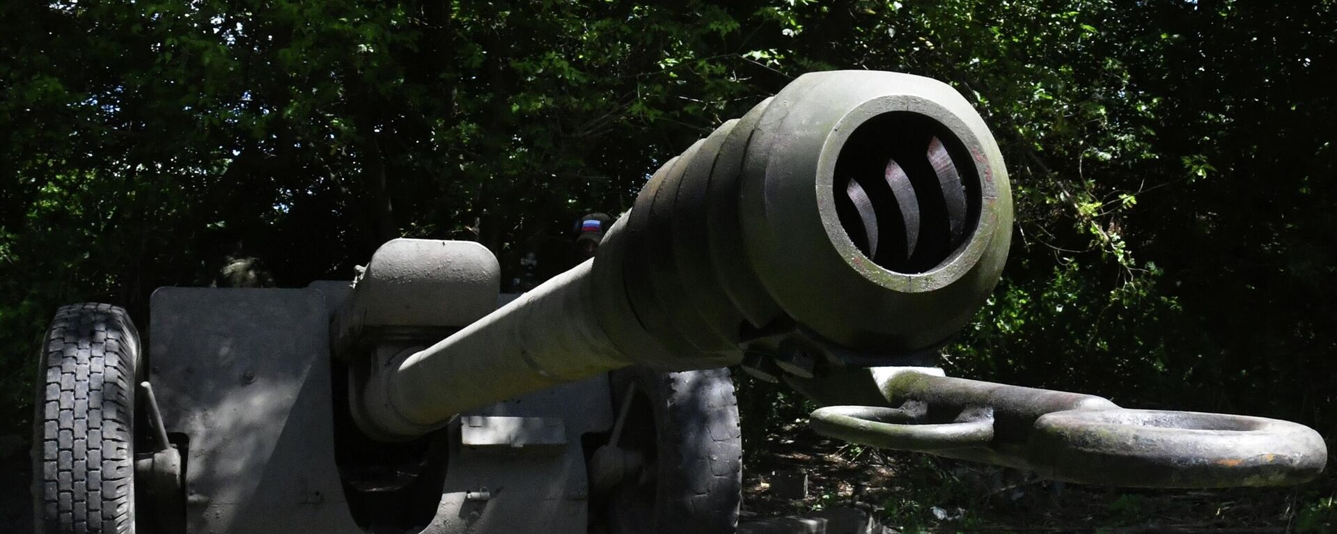 مدفع دي-30 التابع لقوات الجيش الروسي في إتجاه محور سفاتوف، جمهورية لوغانسك الشعبية. - سبوتنيك عربي, 1920, 07.04.2024