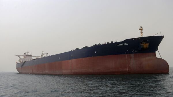سفينة نوتيكا المملوكة للأمم المتحدة، من أجل نقل نفط ناقلة صافر إليها، اليمن 17 يوليو/ تموز 2023 - سبوتنيك عربي