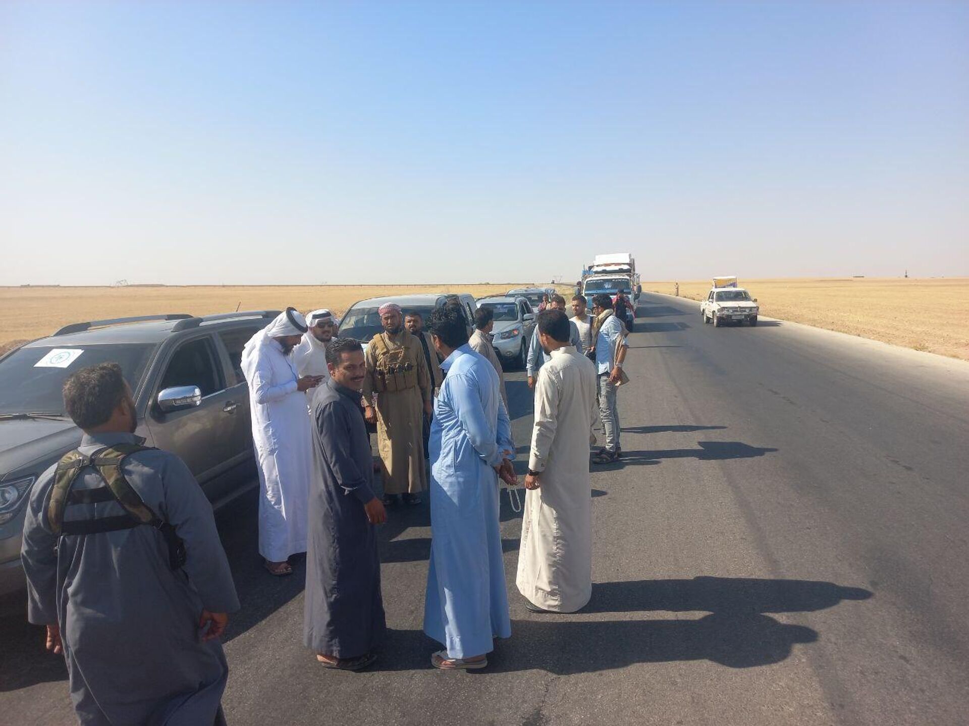 قبائل ديرالزور تطلق قافلة صهاريج لإرواء مليون مدني بمياه الشرب بعدما قطتعها عنهم تركيا - سبوتنيك عربي, 1920, 01.08.2023