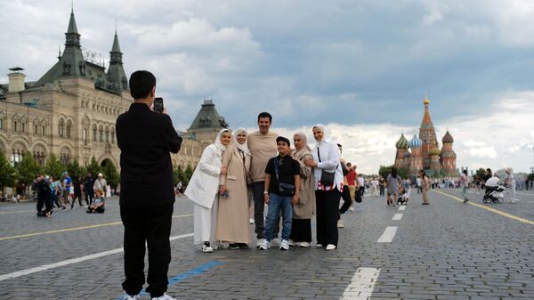 السياح الأجانب في موسكو، روسيا - سبوتنيك عربي
