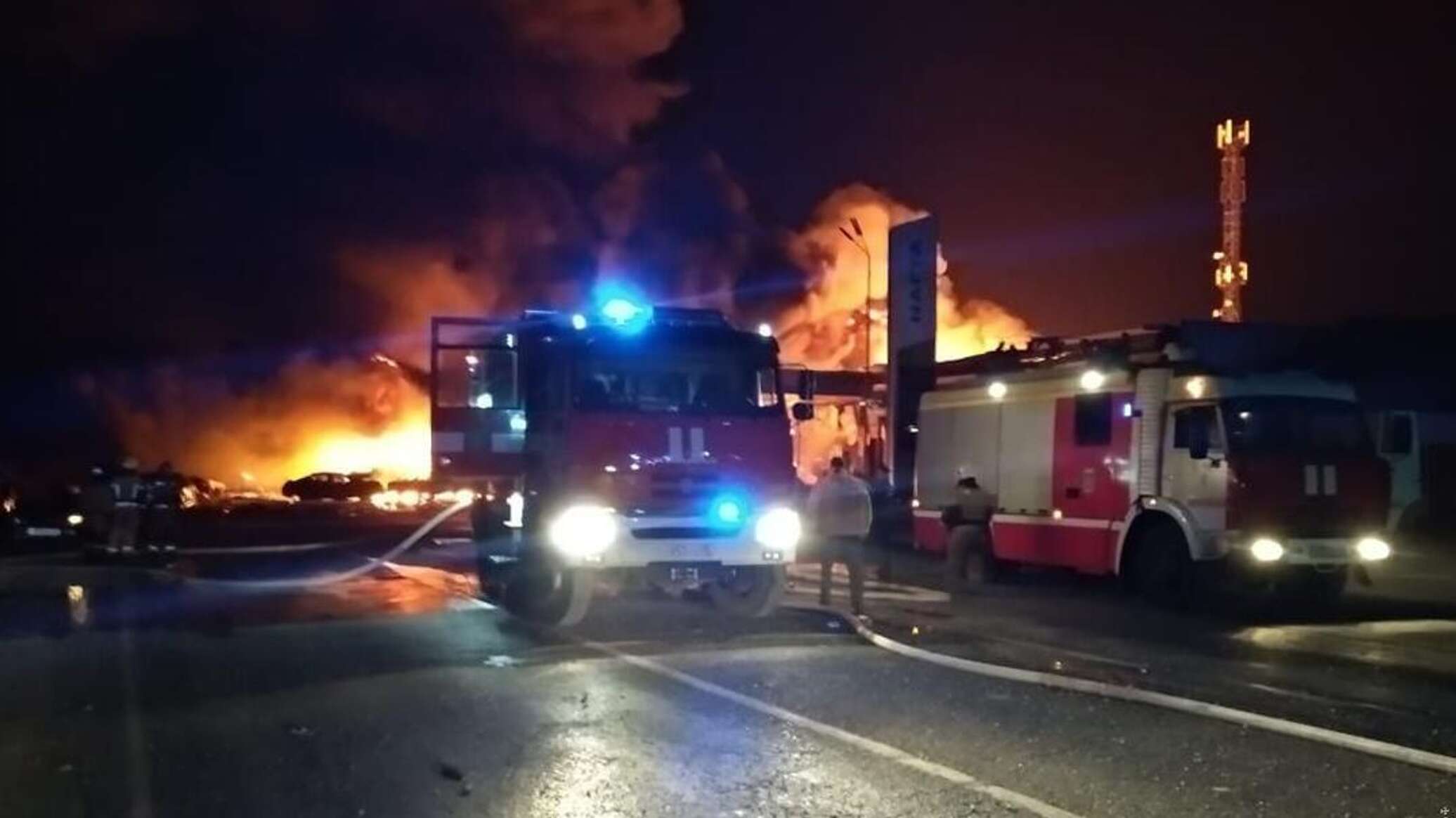 انفجارات هائلة تهز منطقة صناعية جنوب العاصمة الأرجنتينية وتتسبب بحريق كبير