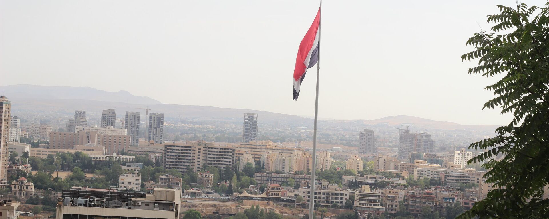 سوريا تقلص دعم المحروقات جزئيا وترفع رواتب الموظفين.. مواطنون: خربان بيوت.. أين الحكومة؟ - سبوتنيك عربي, 1920, 17.08.2023