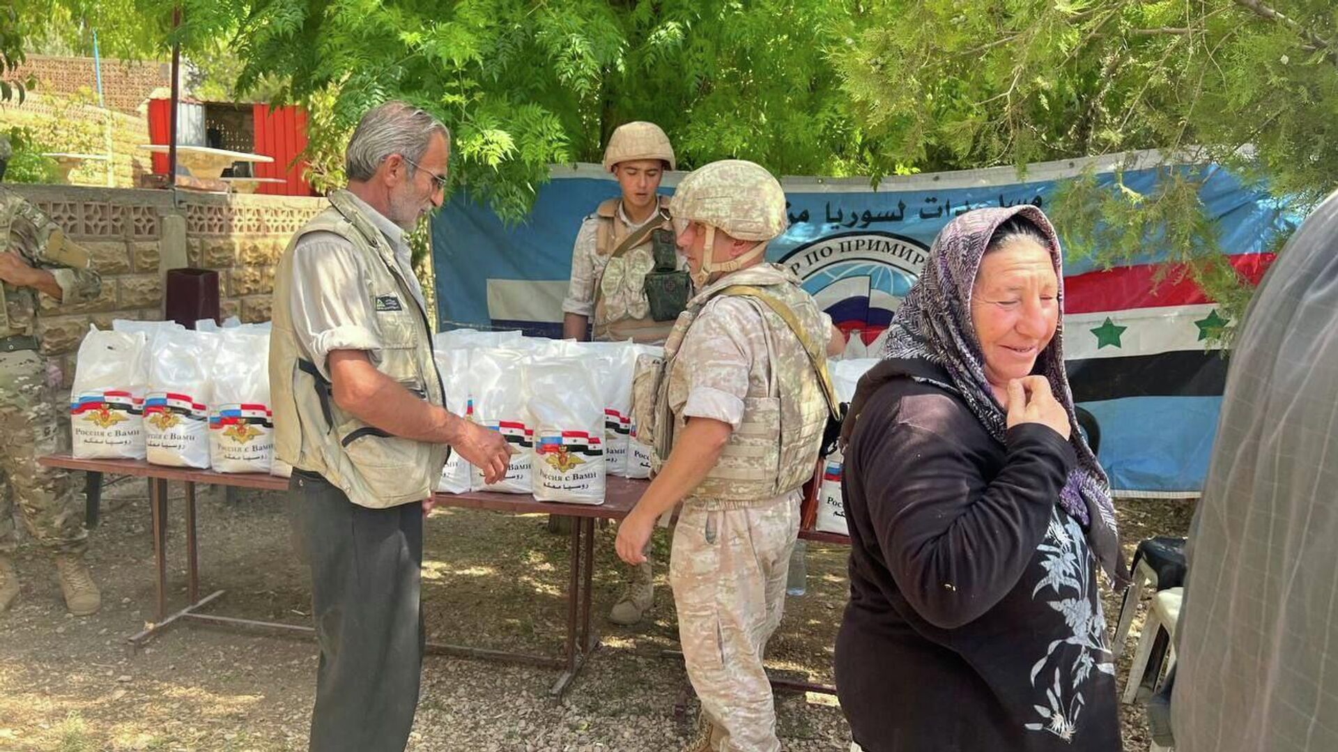 في ذكرى مأساة (بغداد).. الجيش الروسي يوزع مساعدات إنسانية على العرب والسريان بالحسكة - سبوتنيك عربي, 1920, 19.08.2023