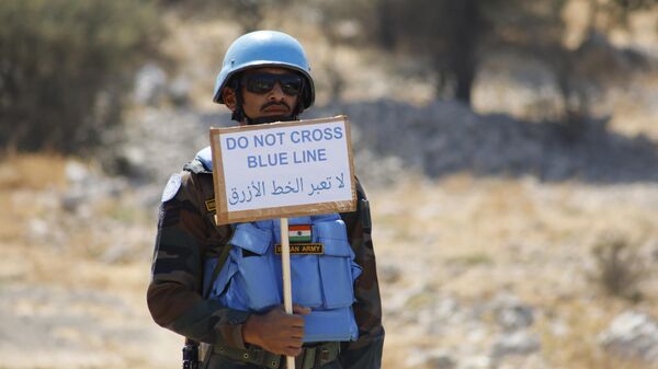 عناصر من اليونيفيل على الخط الأزرق جنوب لبنان  - سبوتنيك عربي