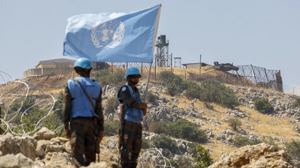 عناصر من اليونيفيل على الخط الأزرق جنوب لبنان  - سبوتنيك عربي
