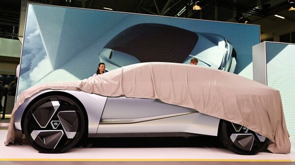 الكشف عن سيارة "أوبل التجريبية" خلال عرضها في معرض ألمانيا الدولي للسيارات في ميونيخ، 4 سبتمبر 2023. - سبوتنيك عربي