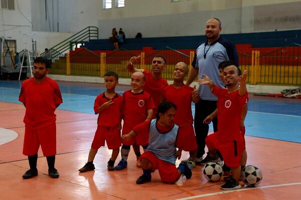 اول فريق كرة قدم قصار القامة في غزة يتدرب على أمل المشاركة في البطولات الخارجية
 - سبوتنيك عربي