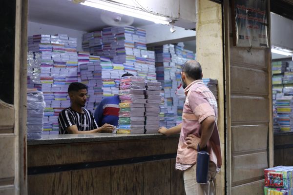سوق الفجالة الخاص بالمستلزمات المدرسية في مصر سوق الفجالة الخاص بالمستلزمات المدرسية في مصر - سبوتنيك عربي
