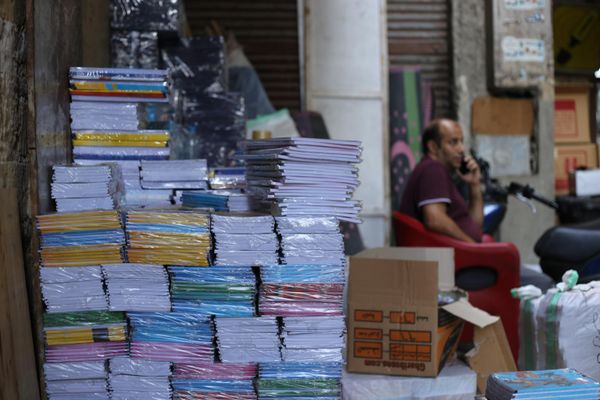 سوق الفجالة الخاص بالمستلزمات المدرسية في مصر سوق الفجالة الخاص بالمستلزمات المدرسية في مصر - سبوتنيك عربي