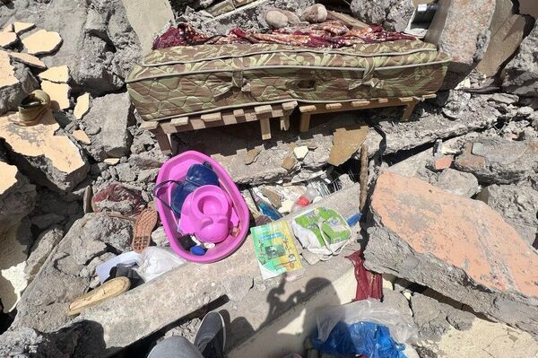 آثار الدمار الذي ألحقه الزلزال بمنازل المواطنين في المغرب - سبوتنيك عربي