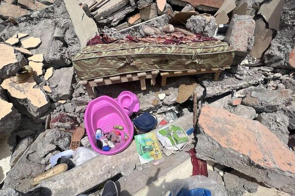 آثار الدمار الذي ألحقه الزلزال بمنازل المواطنين في المغرب - سبوتنيك عربي