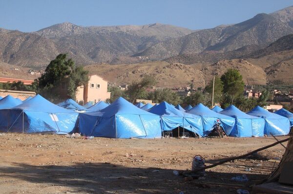 نصب عشرات الخيام بمنطقة &quot;ثلاث يعقوب&quot; لمتضرري زلزال المغرب - سبوتنيك عربي