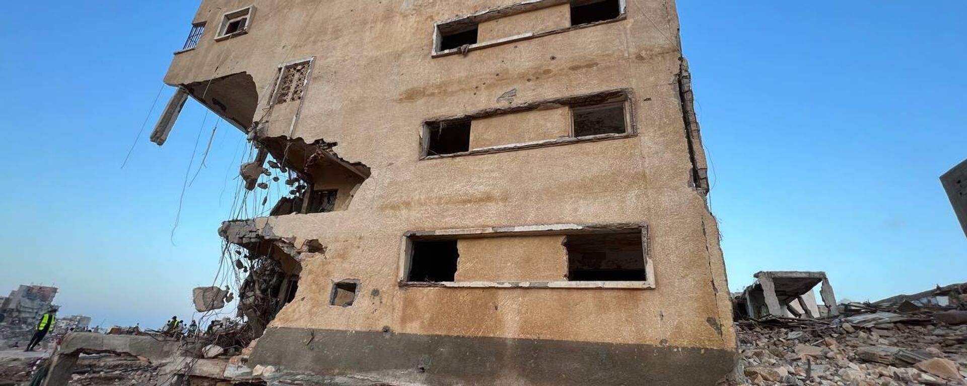آثار الدمار في درنة الليبية إثر إعصار دانيال - سبوتنيك عربي, 1920, 19.09.2023