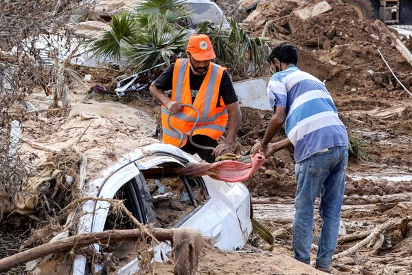 تداعيات الفيضانات المدمرة التي ضربت المدينة في درنة، ليبيا 18 سبتمبر 2023 - سبوتنيك عربي