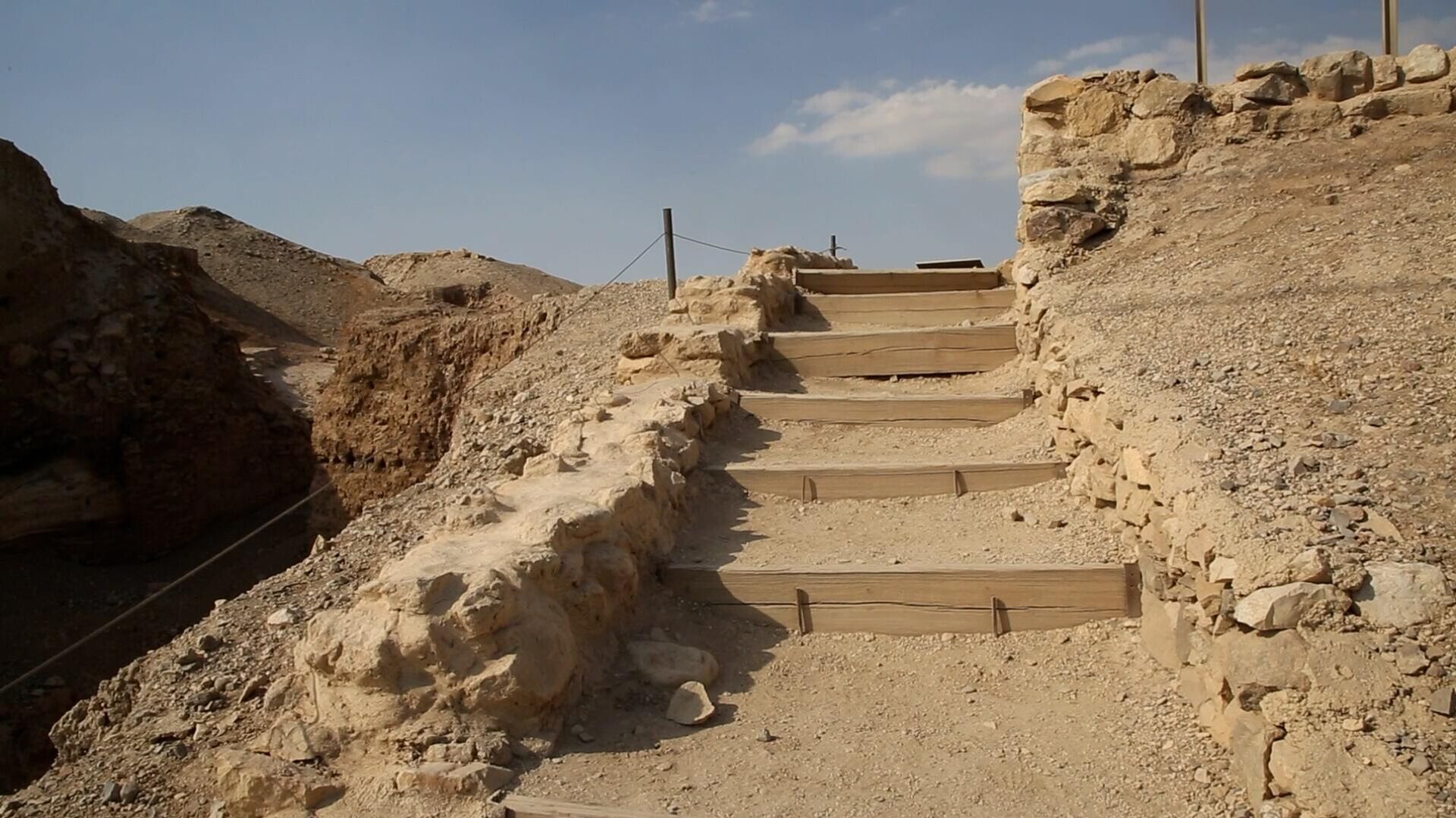 تل السلطان أقدم مدينة زراعية وخامس موقع فلسطيني ضمن قائمة التراث العالمي
 - سبوتنيك عربي, 1920, 21.09.2023