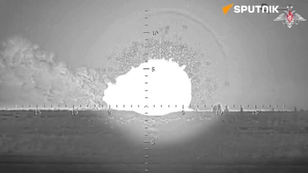 القوات الروسية تدمرمستودع ذخيرة تابع للقوات الأوكرانية  - سبوتنيك عربي